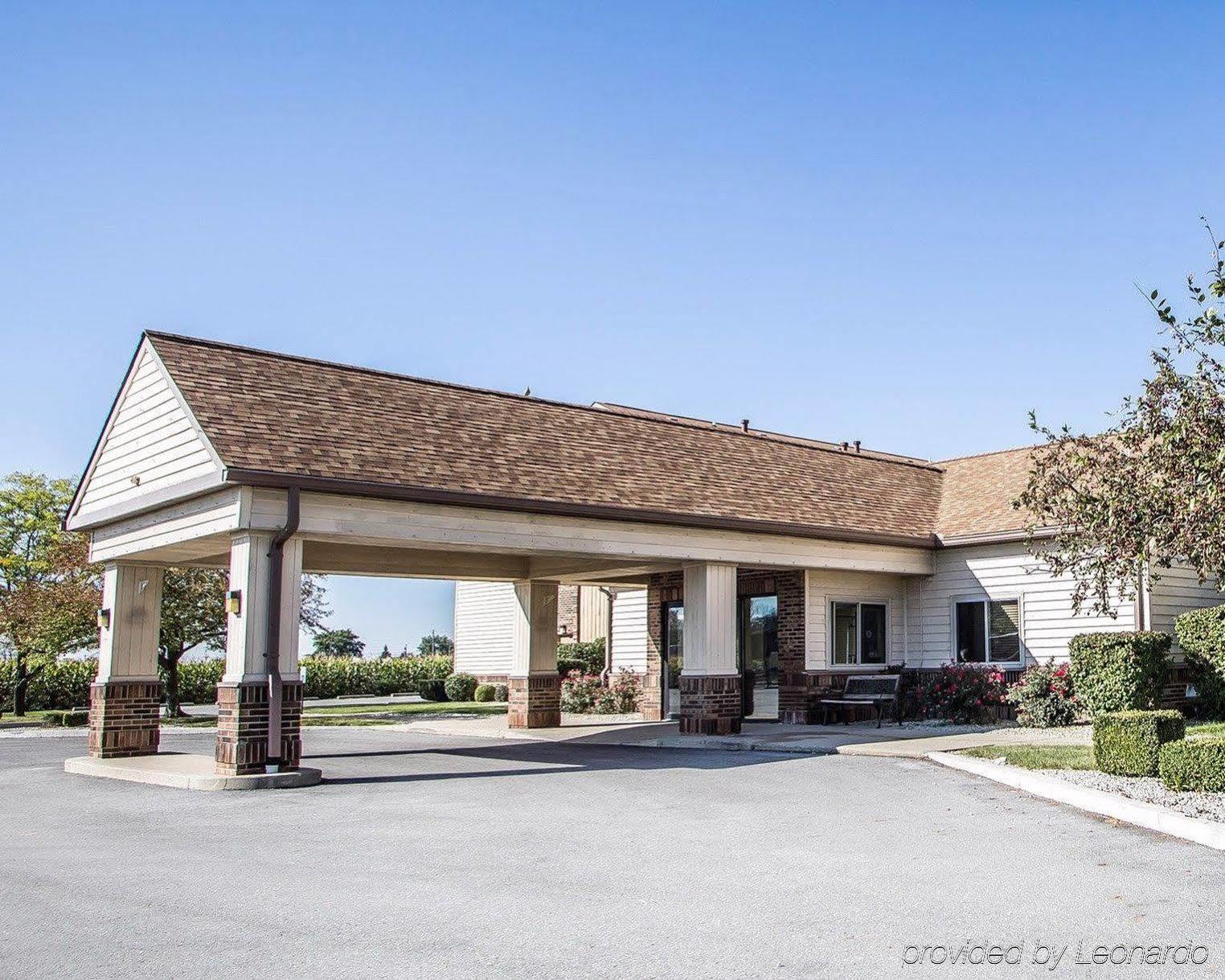 Days Inn By Wyndham Sidney Oh Exterior foto